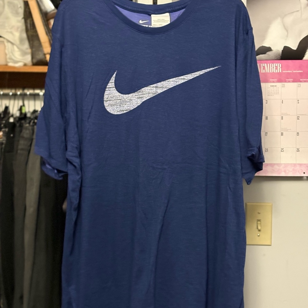 Nike Men's Deep Blue Short Sleeve Tee